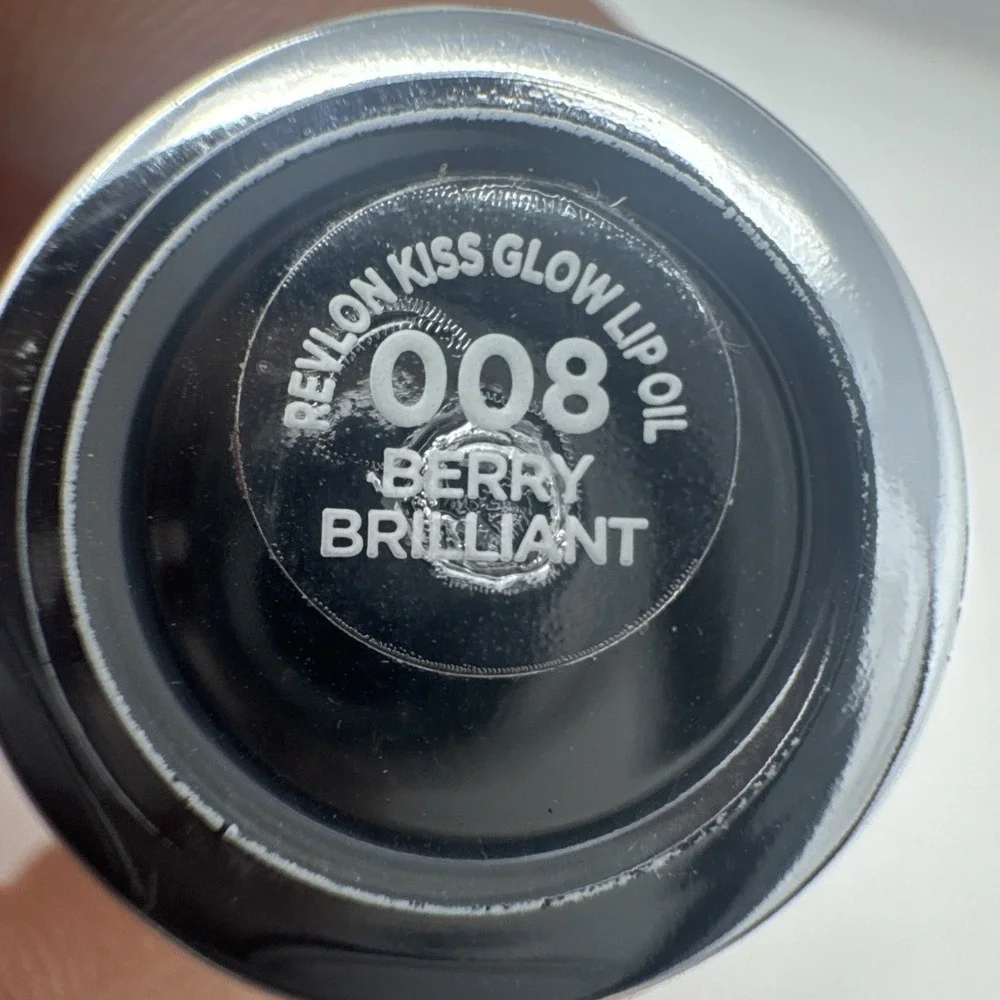 8 REVLON Kiss Glow Lip Oil Berry Brilliant #008